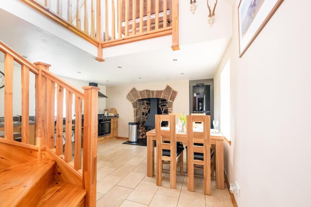 Cosy & Rustic Retreat - Woodland Cottage. Nairn Bagian luar foto